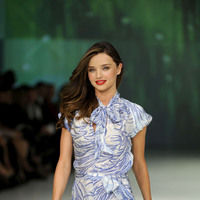 Miranda Kerr walks in David Jones Spring Summer 2011 pictures | Picture 63394